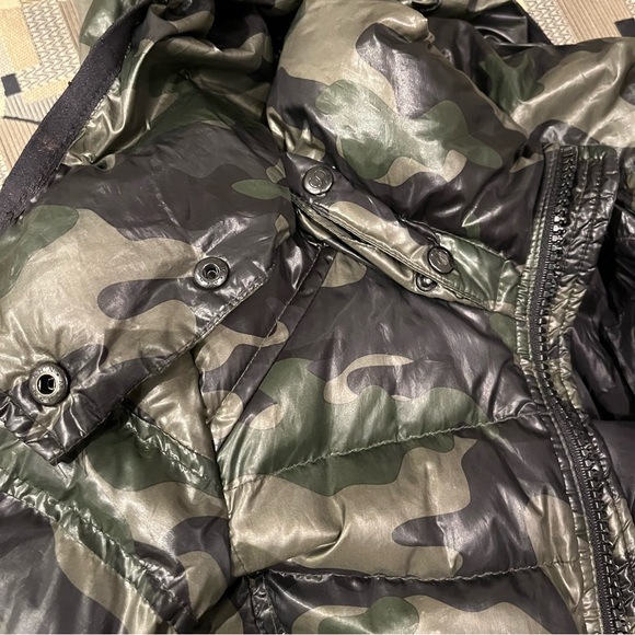 Warm boys jacket, puffer/warm/waterproof, beautiful colors. Excellent condition - Picture 6 of 8